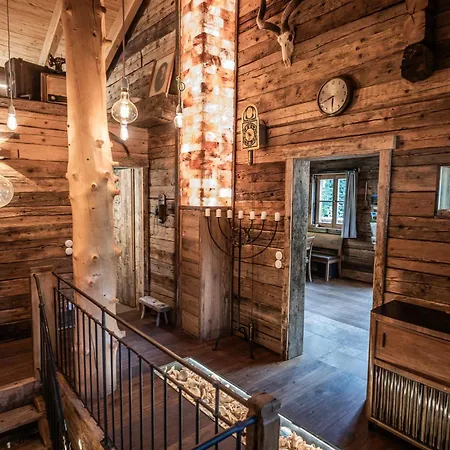 Horská chata Wuidererhuettn, Charlet In Alleinlage Mit Freistehendem Saunahaus Großkirchheim