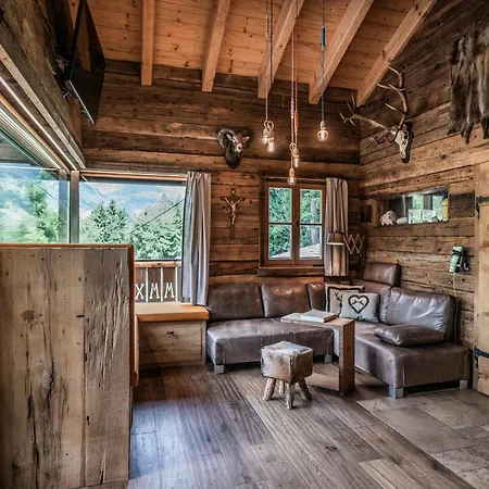 Exklusives Chalet In Alleinlage Mit Privatem Saunahaus 木屋