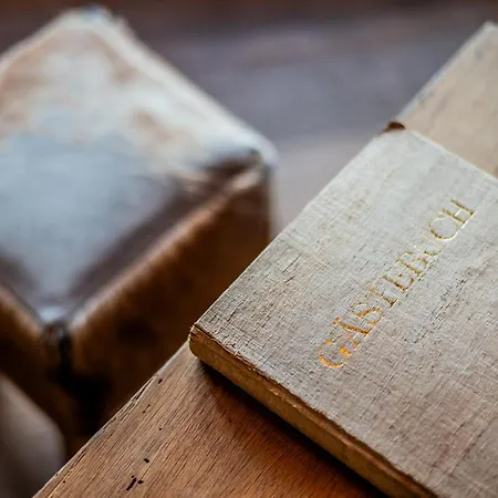 Wuidererhuettn, Charlet In Alleinlage Mit Freistehendem Saunahaus בקתה *