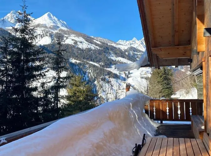 Wuidererhuettn, Charlet In Alleinlage Mit Freistehendem Saunahaus