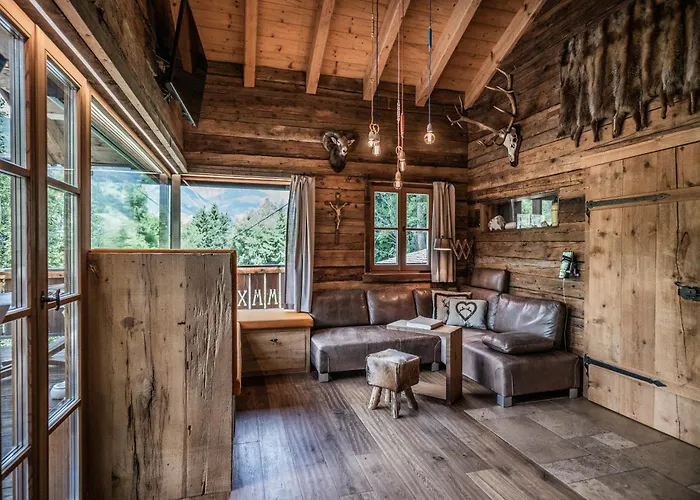 Wuidererhuettn, Charlet In Alleinlage Mit Freistehendem Saunahaus Chalet