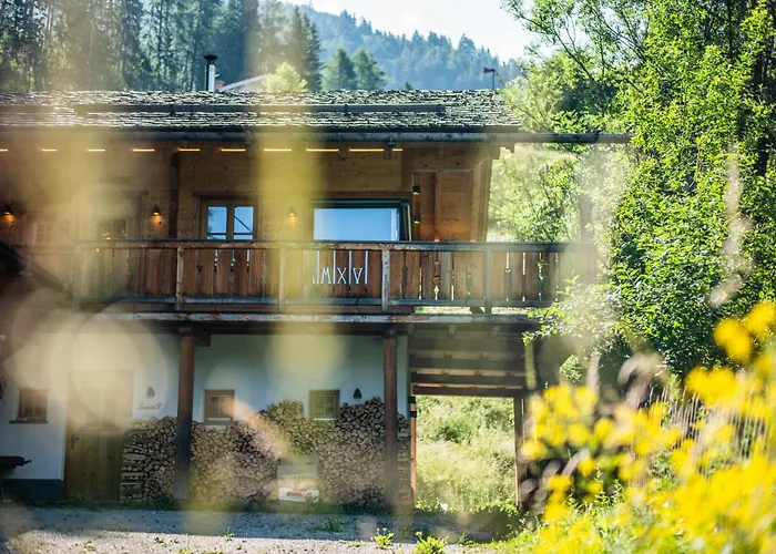 Wuidererhuettn, Charlet In Alleinlage Mit Freistehendem Saunahaus