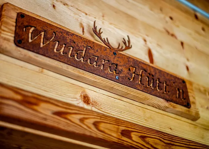 Wuidererhüttn, Charlet In Alleinlage Mit Freistehendem Saunahaus * Großkirchheim