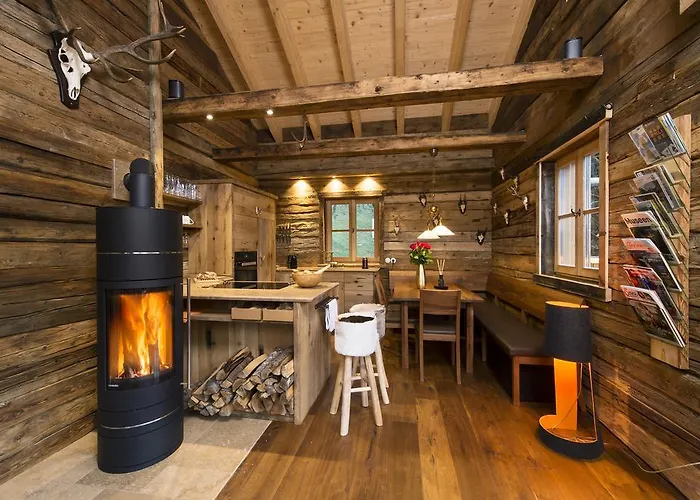 Chalet Wuidererhüttn, Charlet In Alleinlage Mit Freistehendem Saunahaus Großkirchheim